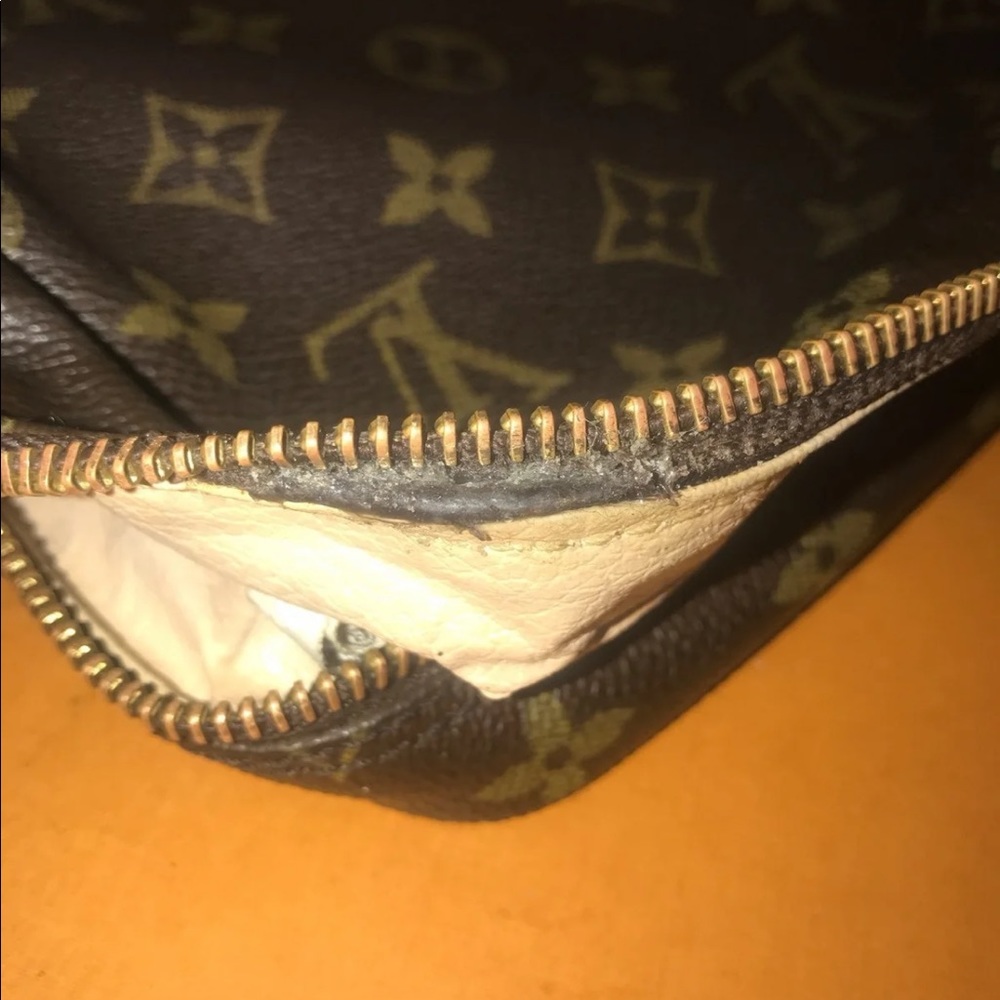 ❌ SOLD ❌ Authentic Louis Vuitton Monogram Toilette 23 - Picture 13 of 13